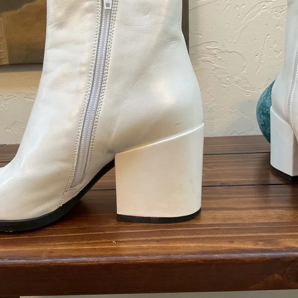 ‼️McQ WHITE BOOTIES by ALEXANDER McQUEEN‼️ - Picture 8 of 13